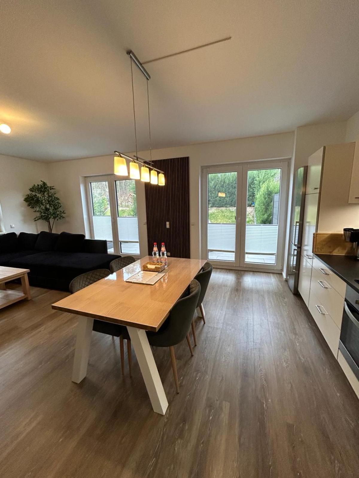 Top-Ferienwohnung Bei Berlin, Bis 3 Gaeste, Terrasse Und Garten Bestensee Bagian luar foto