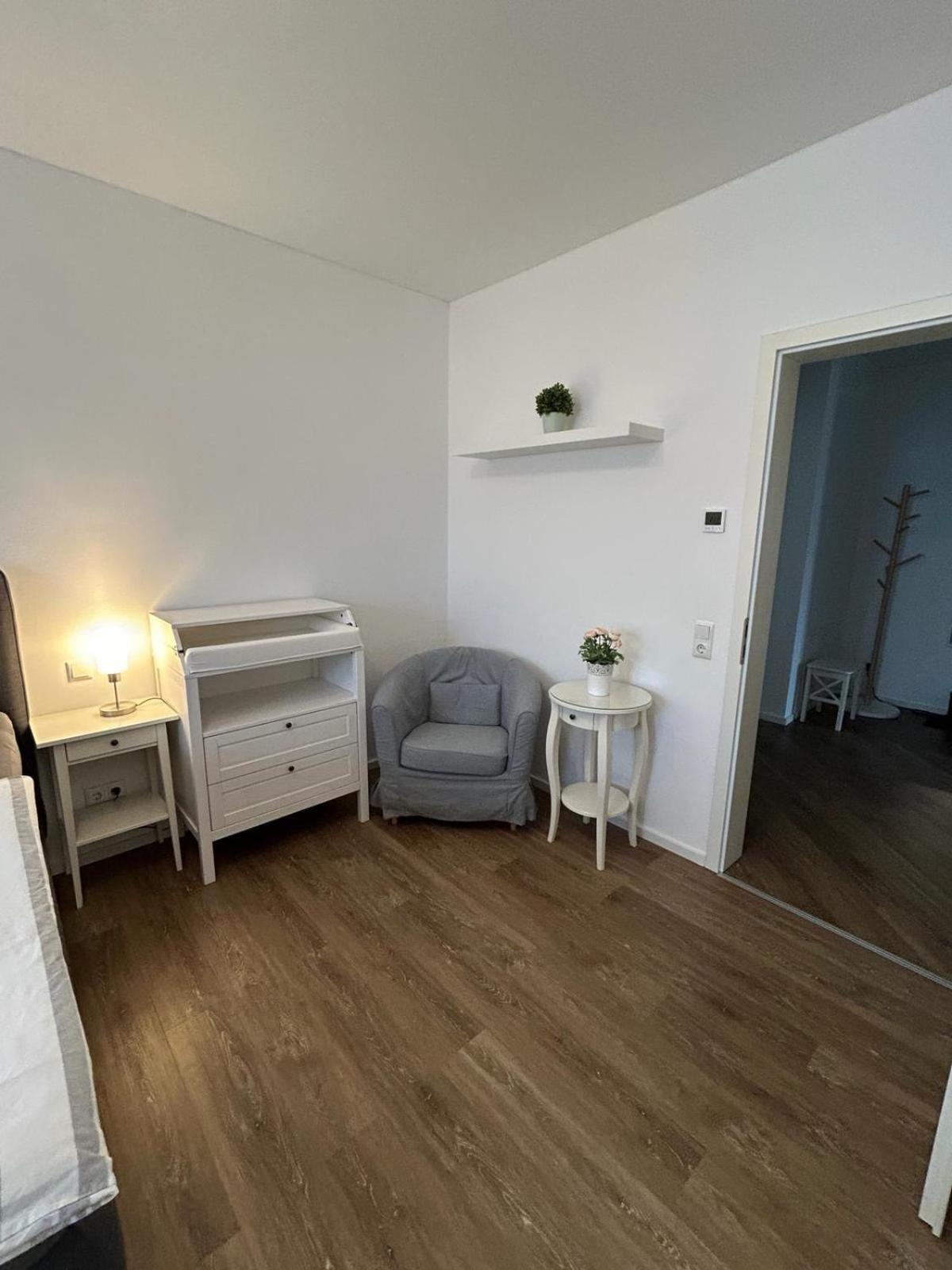 Top-Ferienwohnung Bei Berlin, Bis 3 Gaeste, Terrasse Und Garten Bestensee Bagian luar foto